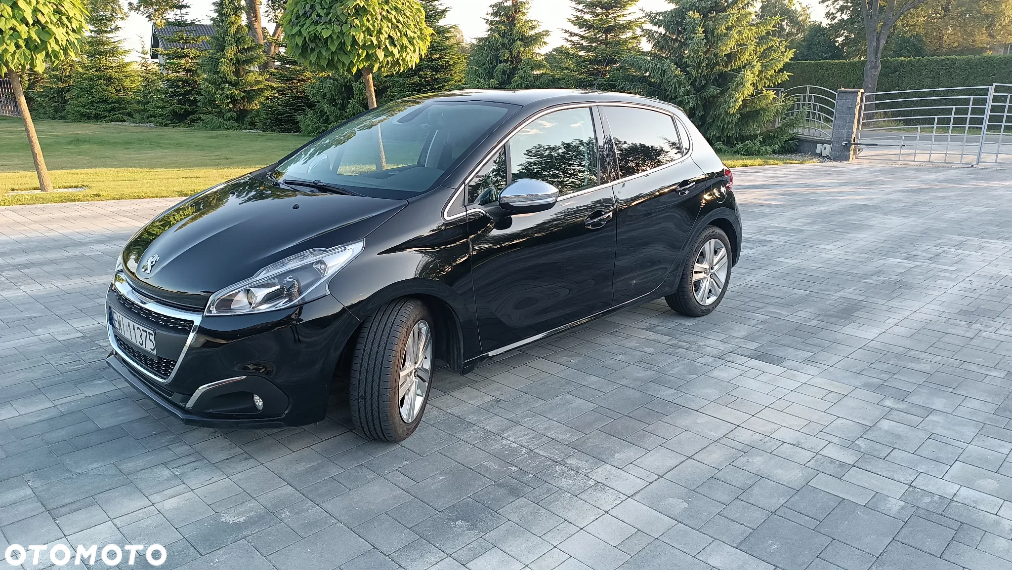 Peugeot 208 PureTech 110 Stop & Start Allure - 17