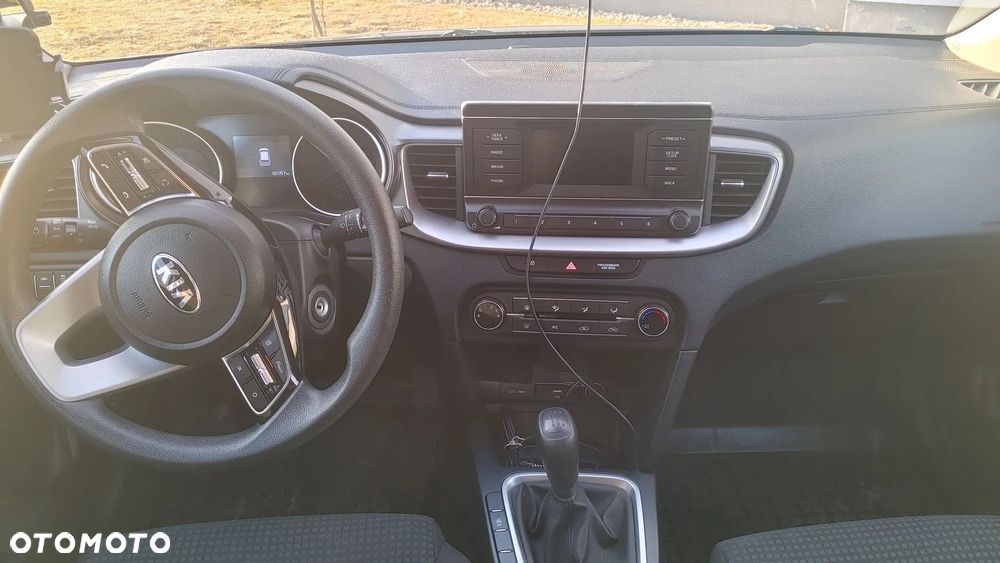 Kia Ceed 1.0 T-GDI GT-Line - 6