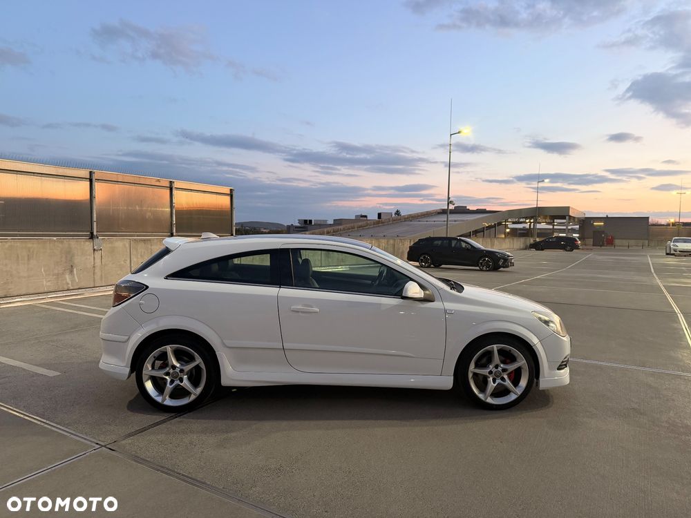Opel Astra 1.8 Cosmo - 9