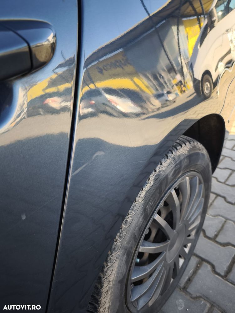 Volkswagen Passat - 15