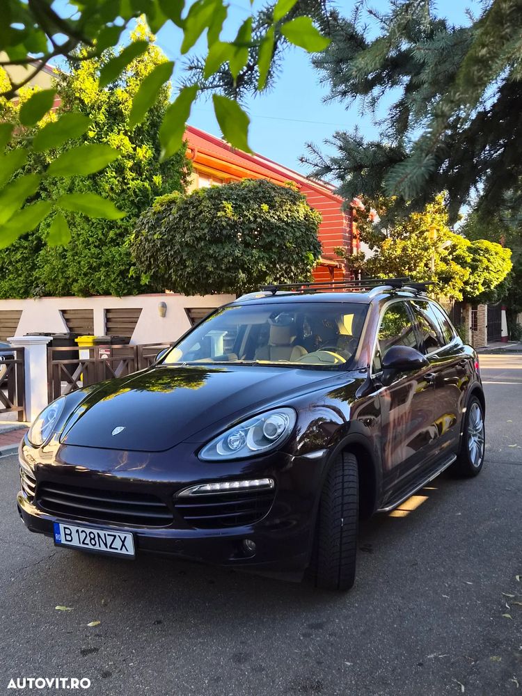 Porsche Cayenne 3.0 L V6 - 4