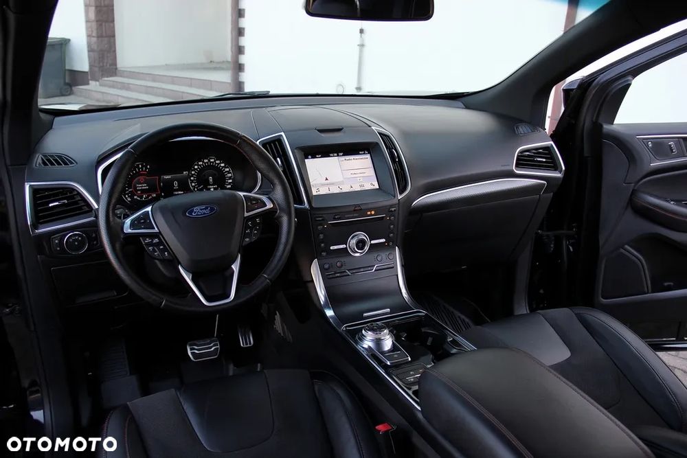 Ford Edge 2.0 EcoBlue Bi-Turbo 4x4 ST-LINE - 25