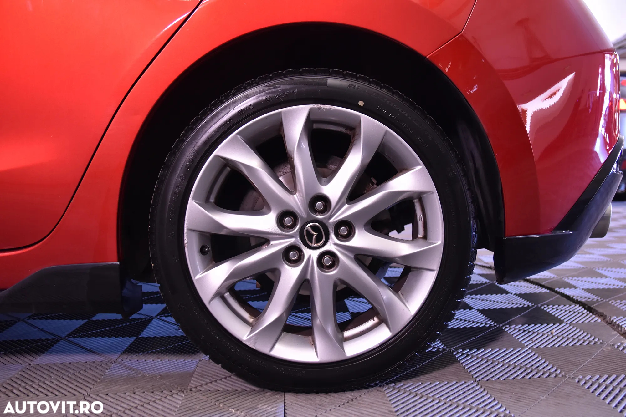 Mazda 3 - 13