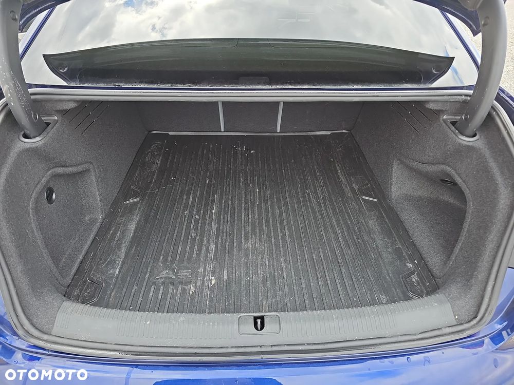 Audi A4 Limousine 40 TFSI mHEV Quattro S Line S tronic - 19