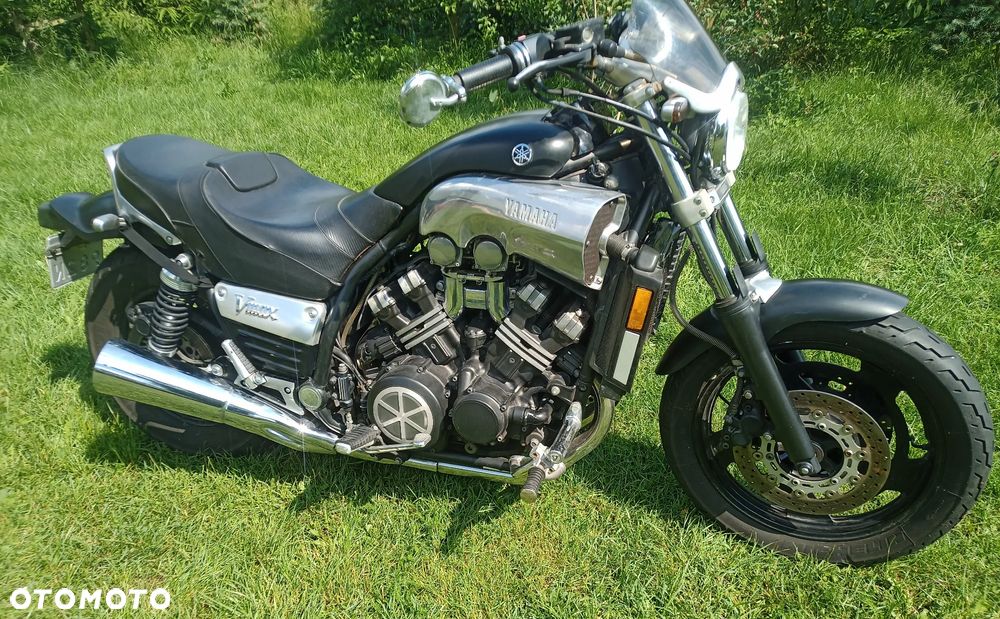 Yamaha V-MAX - 1