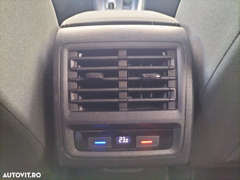 Volkswagen Golf - 15