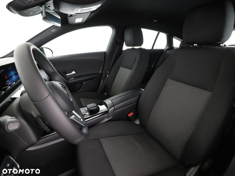 Mercedes-Benz CLA 200 d 8G-DCT - 14