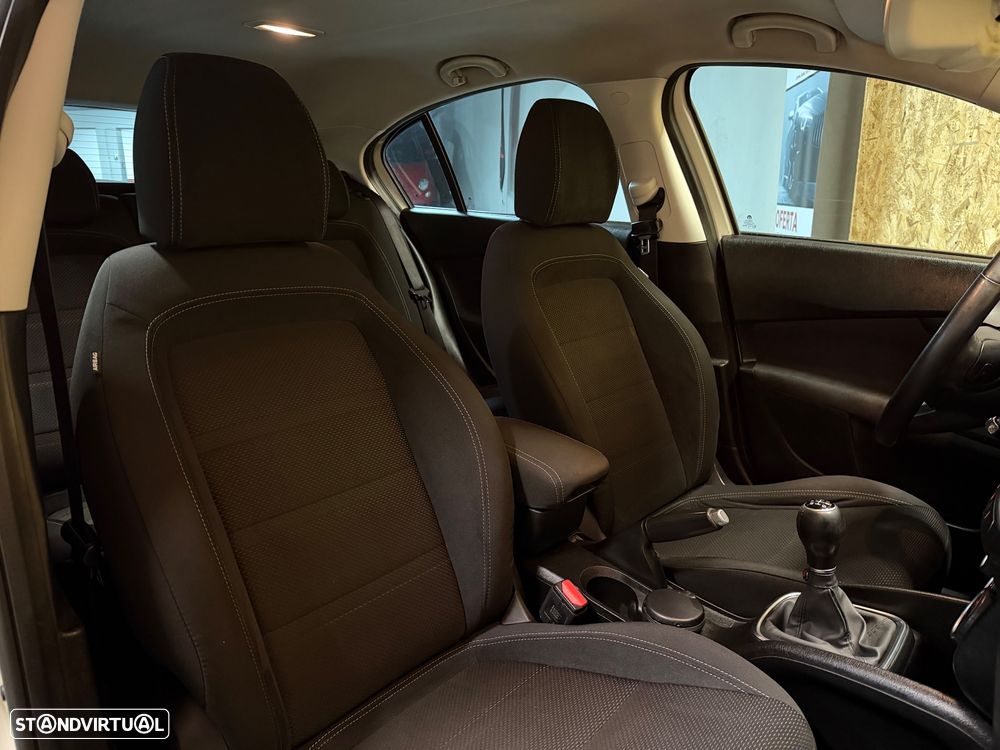 Fiat Tipo 1.3 M-Jet Lounge Tech J17 - 12