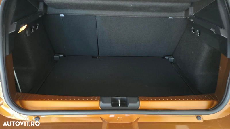 Dacia Sandero Stepway TCe 90 MT6 Comfort - 9