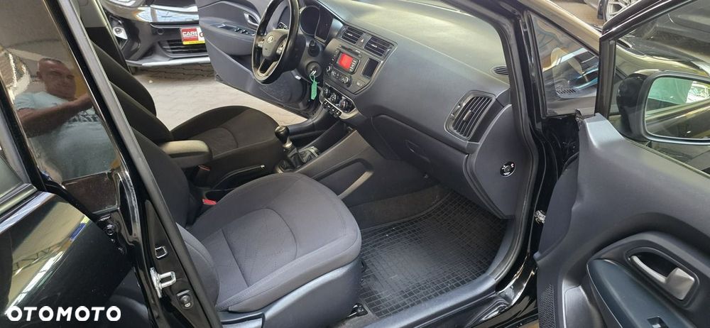 Kia Rio 1.2 L Business Line - 16