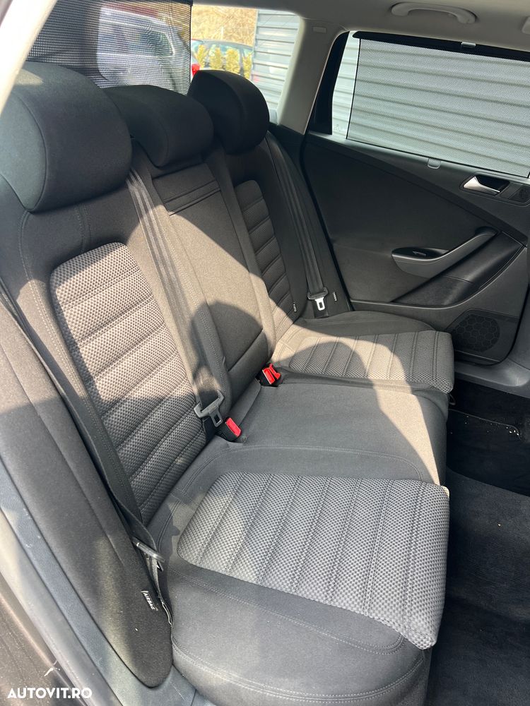 Volkswagen Passat 2.0 TDI DPF DSG Highline - 13