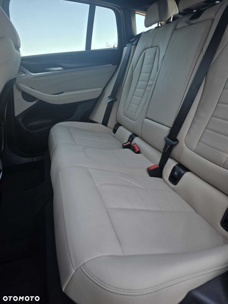 BMW X4 - 15