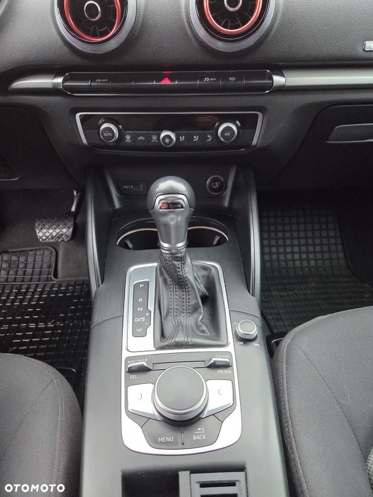 Audi A3 Limousine 1.6 TDI S tronic - 23