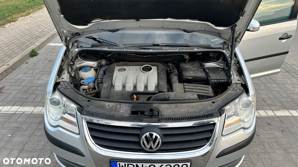 Volkswagen Touran 1.9 TDI Conceptline - 16
