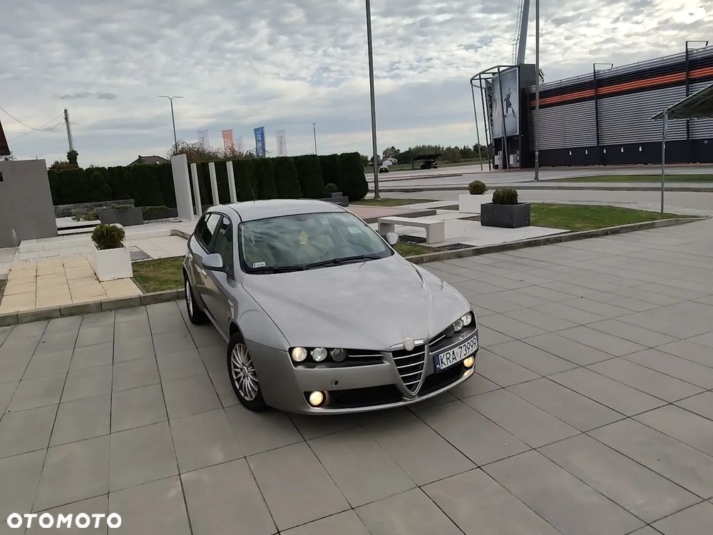 Alfa Romeo 159 2007 photo 5