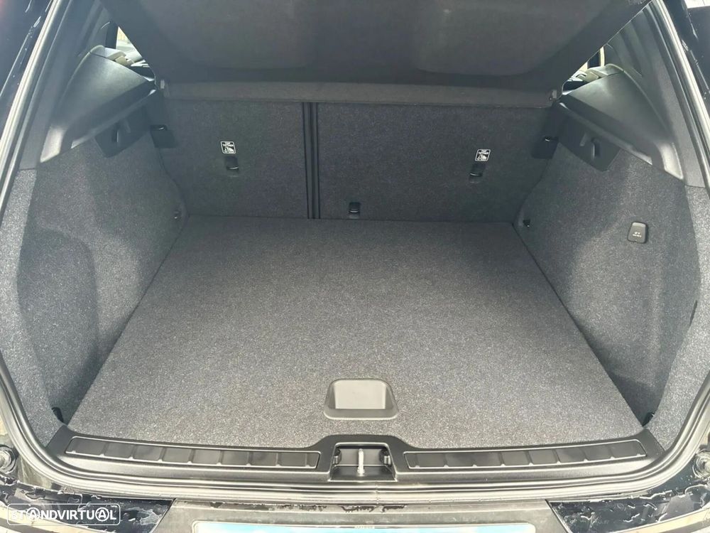 Volvo XC 40 1.5 T2 Momentum Plus Geartronic - 37