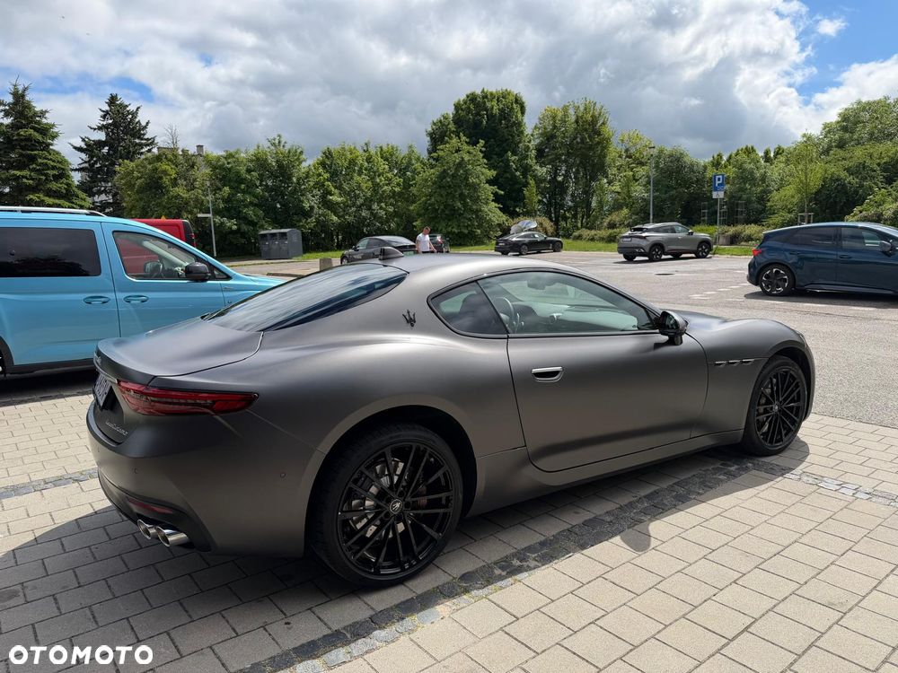 Maserati GranTurismo - 8