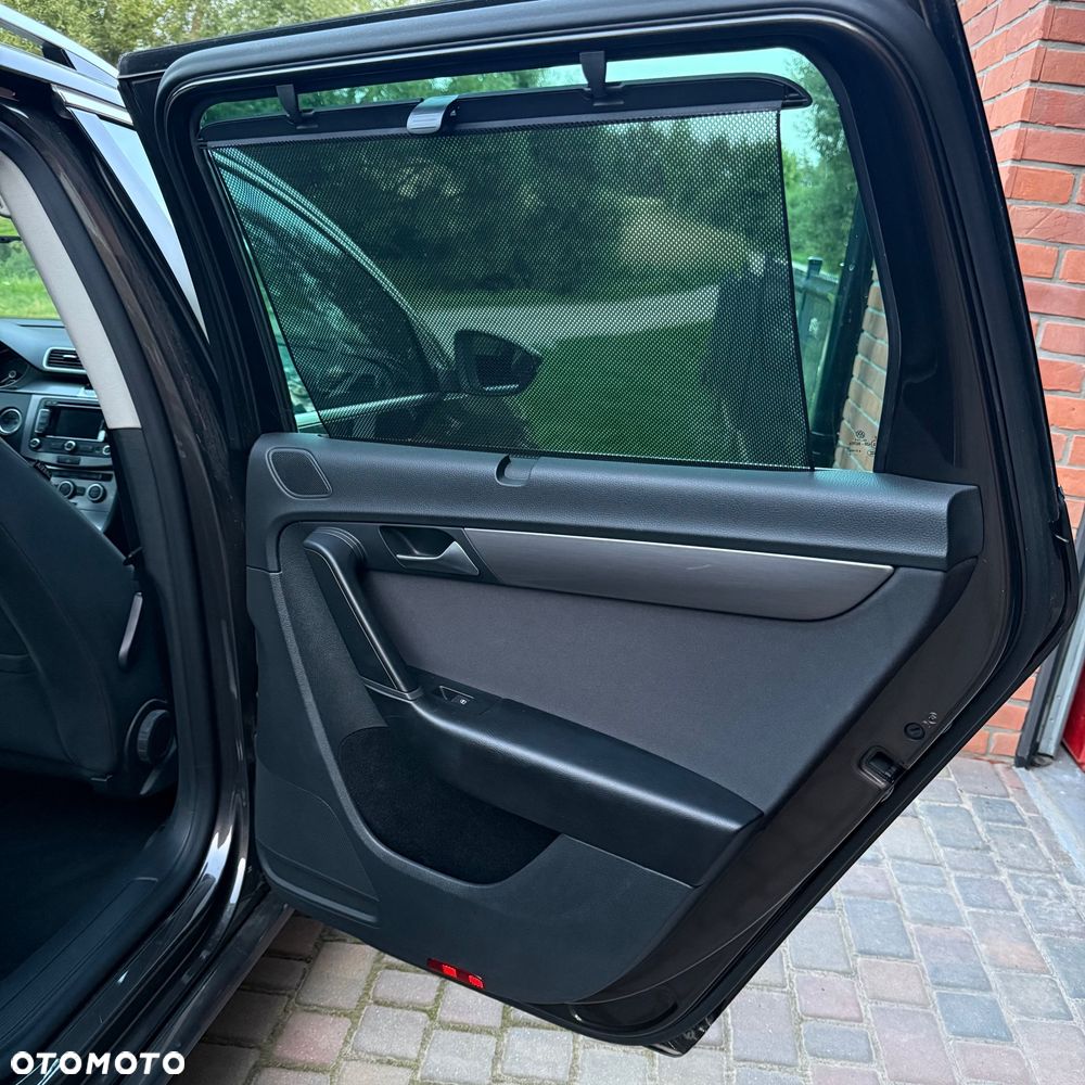 Volkswagen Passat 2.0 TDI Comfortline - 16