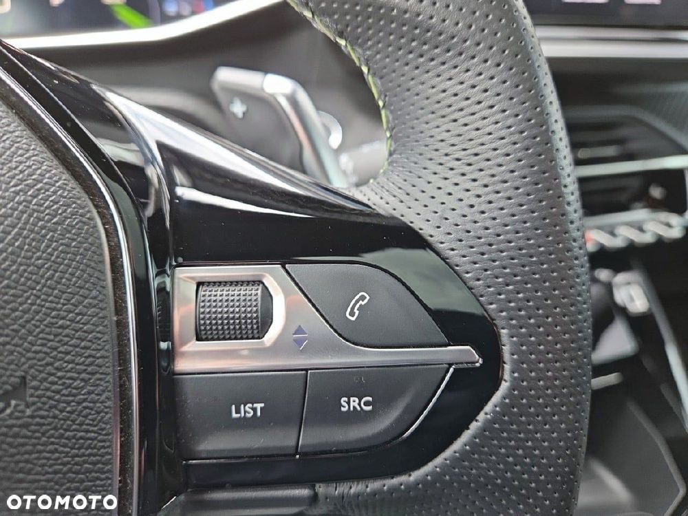 Peugeot 2008 1.2 PureTech GT S&S EAT8 - 19