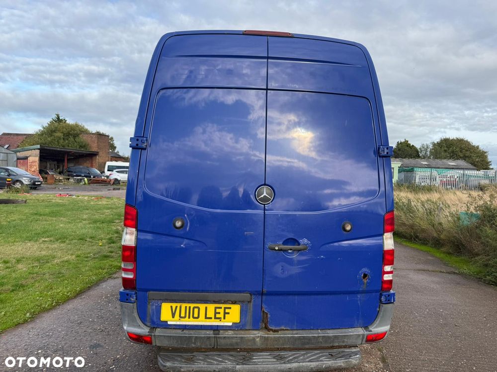 Mercedes-Benz Sprinter - 6