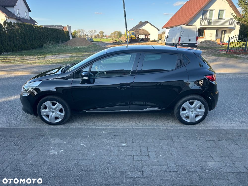 Renault Clio - 10