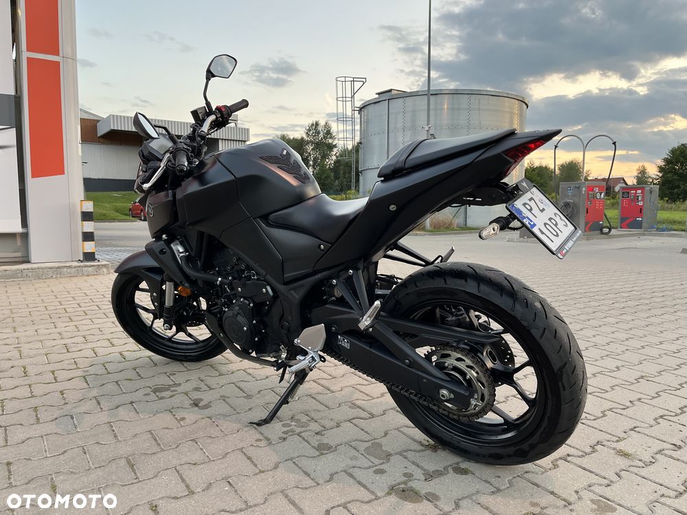 Yamaha MT - 5