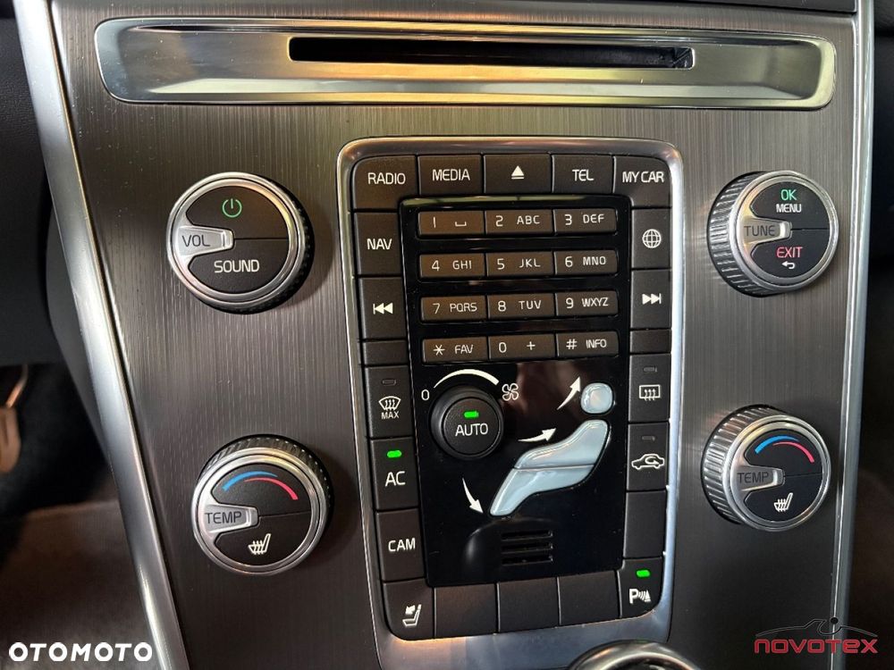 Volvo XC 60 D3 Momentum - 22