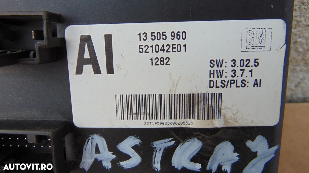 Calculator modul carlig Opel Astra J an 2009-2012 cod 13505960 - 2