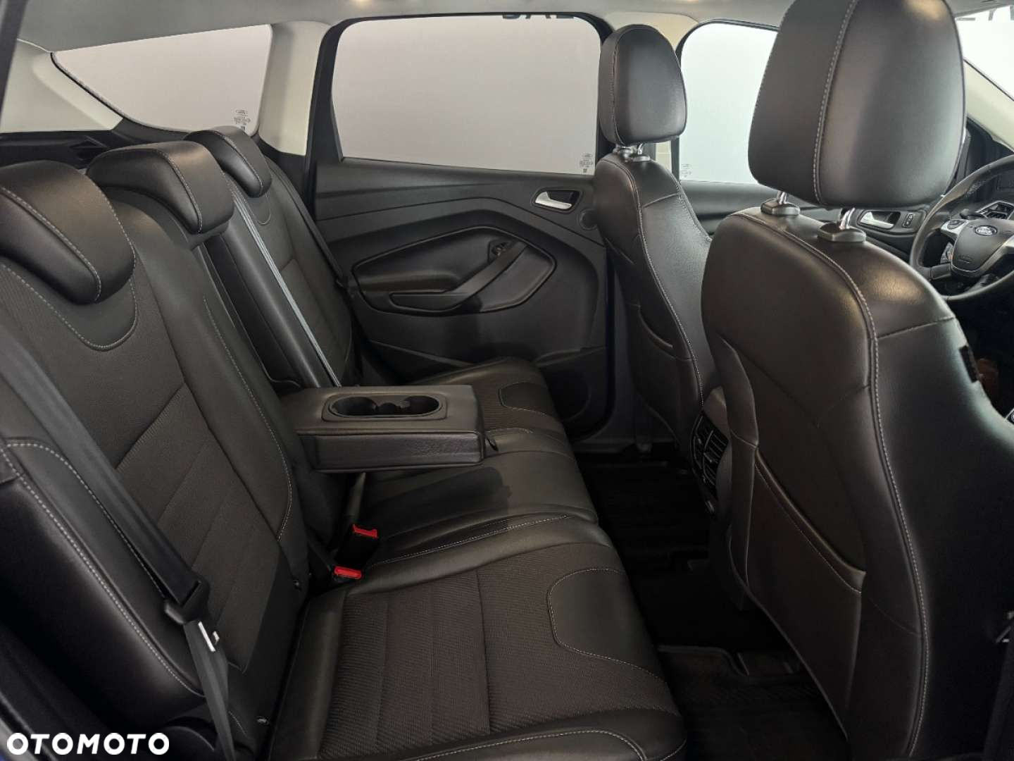 Ford Kuga - 27