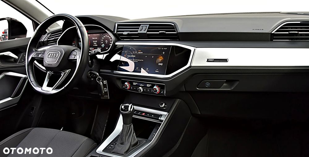 Audi Q3 35 TFSI S tronic - 22