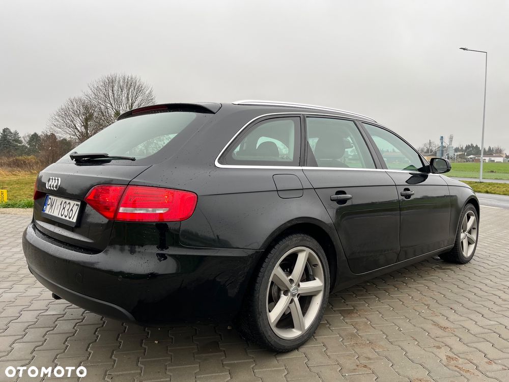 Audi A4 Avant 2.0 TDI DPF Ambiente - 9
