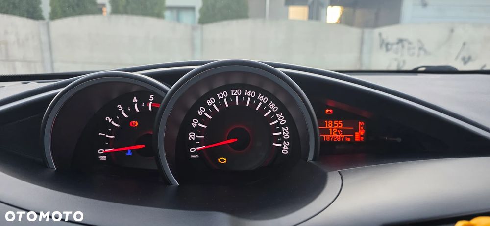 Toyota Verso 2.2 D-4D Automatik 5-Sitzer Comfort - 8