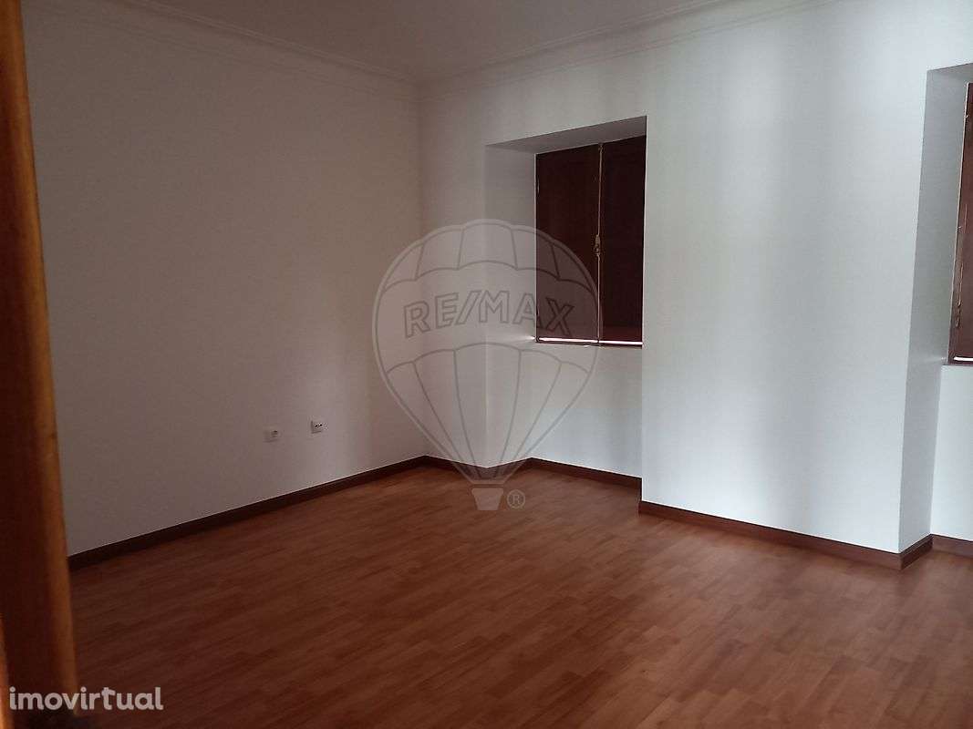 Moradia T4 para arrendamento - Grande imagem: 4/13