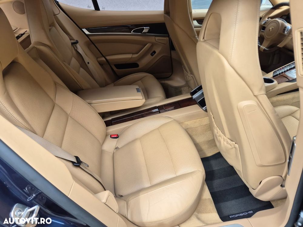 Porsche Panamera - 7