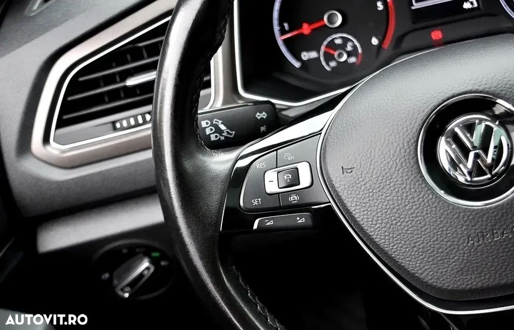Volkswagen T-ROC - 6