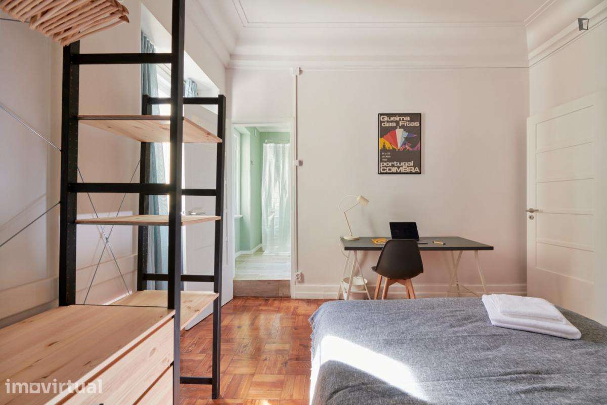 Quarto - localizado em Marquês de Pombal Lisbon - Grande imagem: 5/25