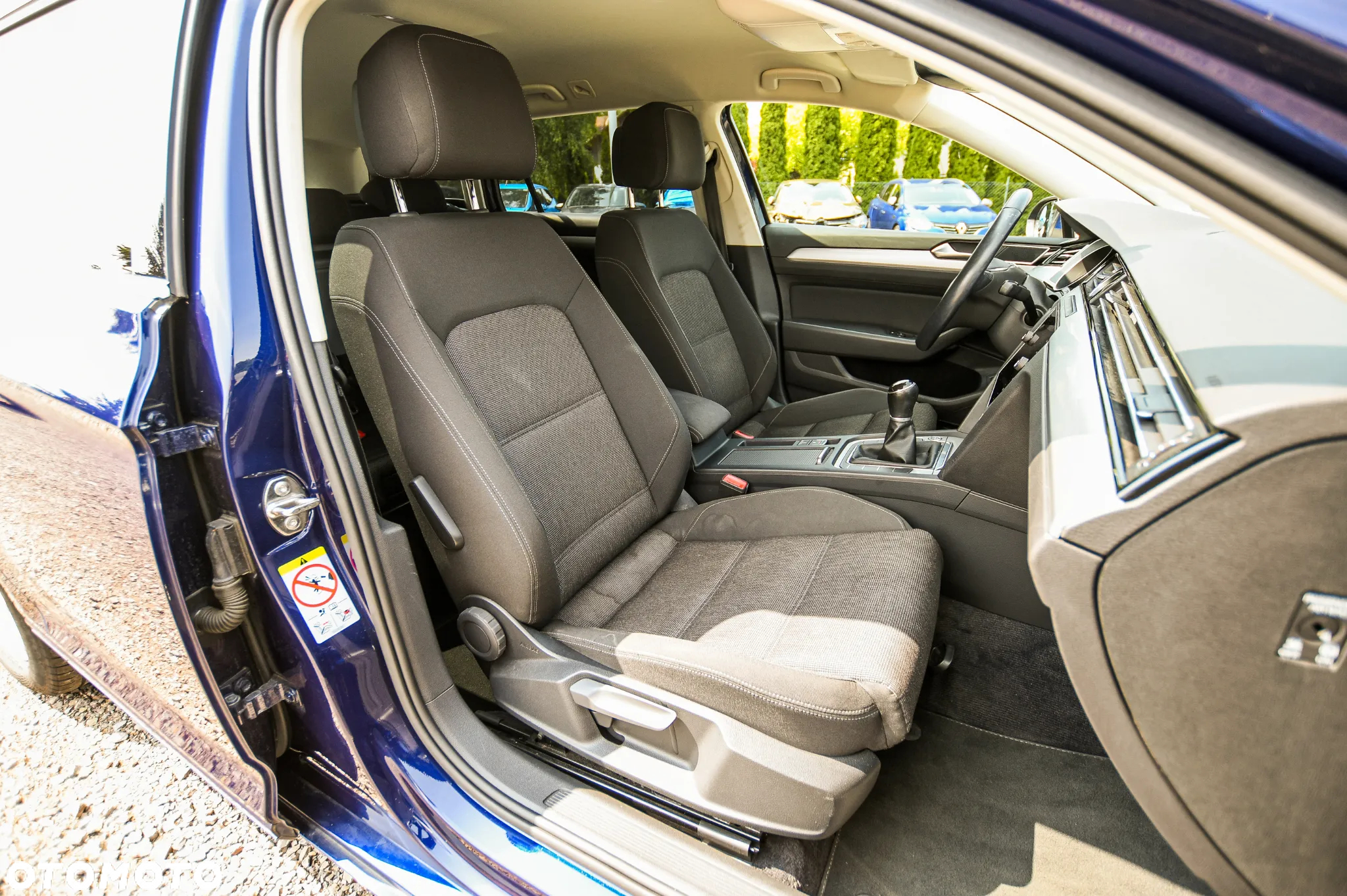 Volkswagen Passat 1.6 TDI BMT Comfortline - 29