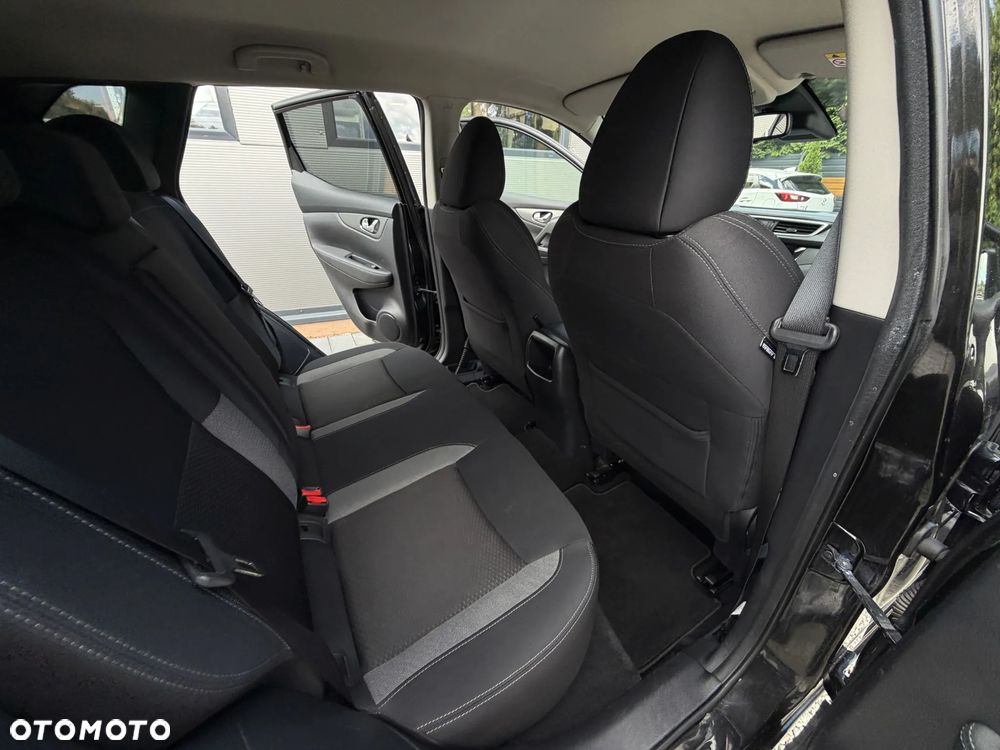 Nissan Qashqai 1.3 DIG-T DCT N-CONNECTA - 17