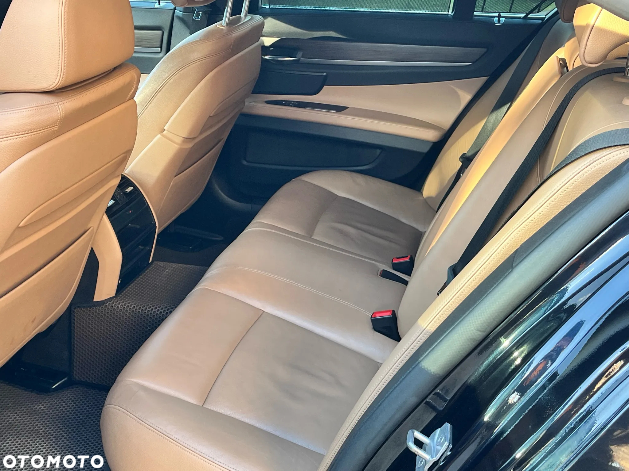 BMW Seria 7 740d xDrive - 23