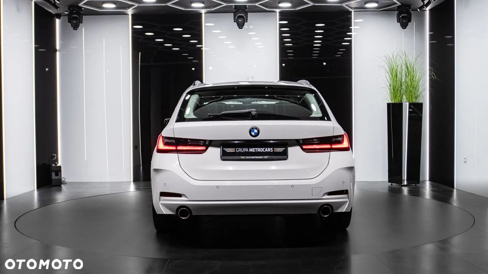 BMW Seria 3 318i Sport Line - 6