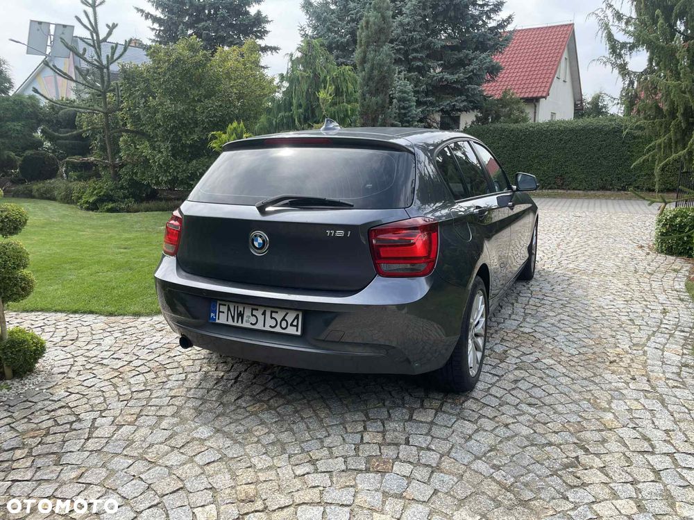 BMW Seria 1 118i - 4