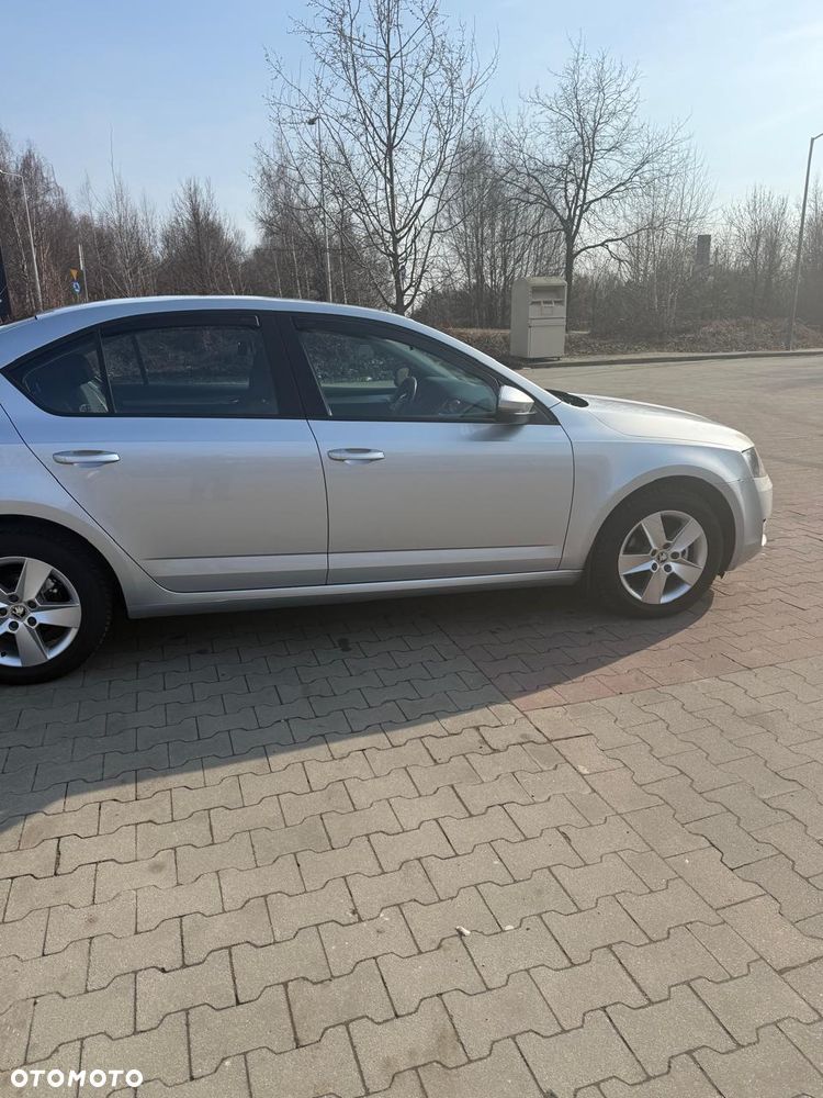 Skoda Octavia 2.0 TDI Drive - 16