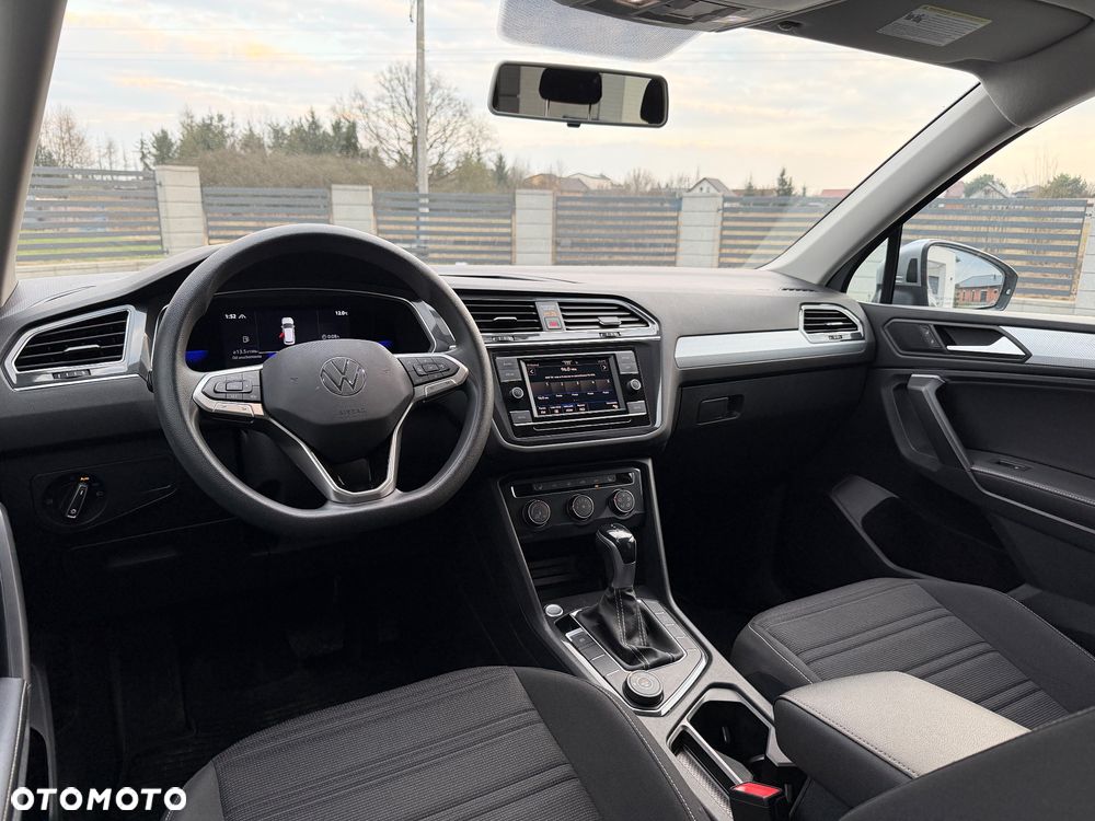 Volkswagen Tiguan - 13