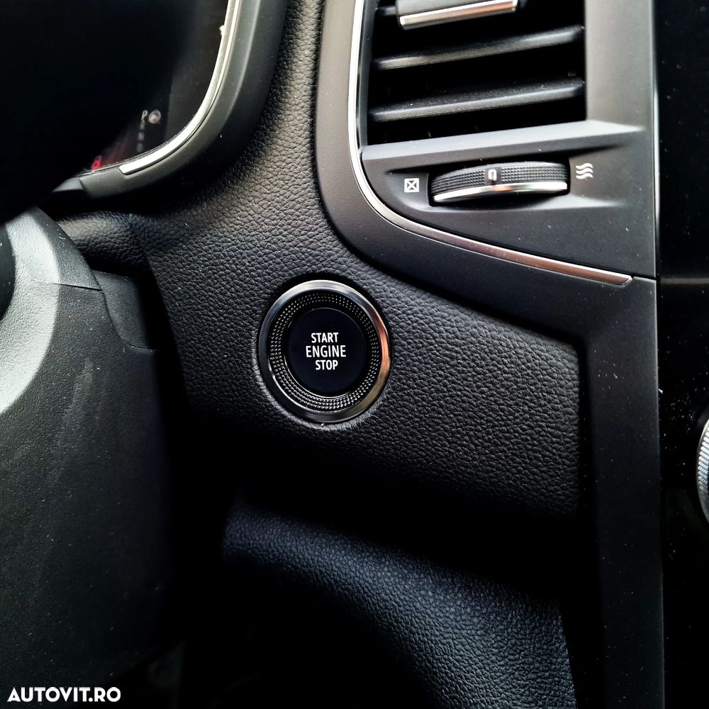 Renault Megane TCe 140 EDC GPF Techno - 24