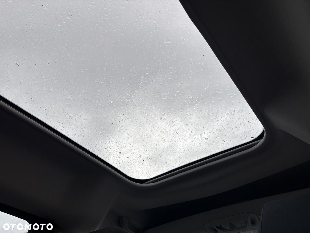 Ford Tourneo Connect Grand - 31