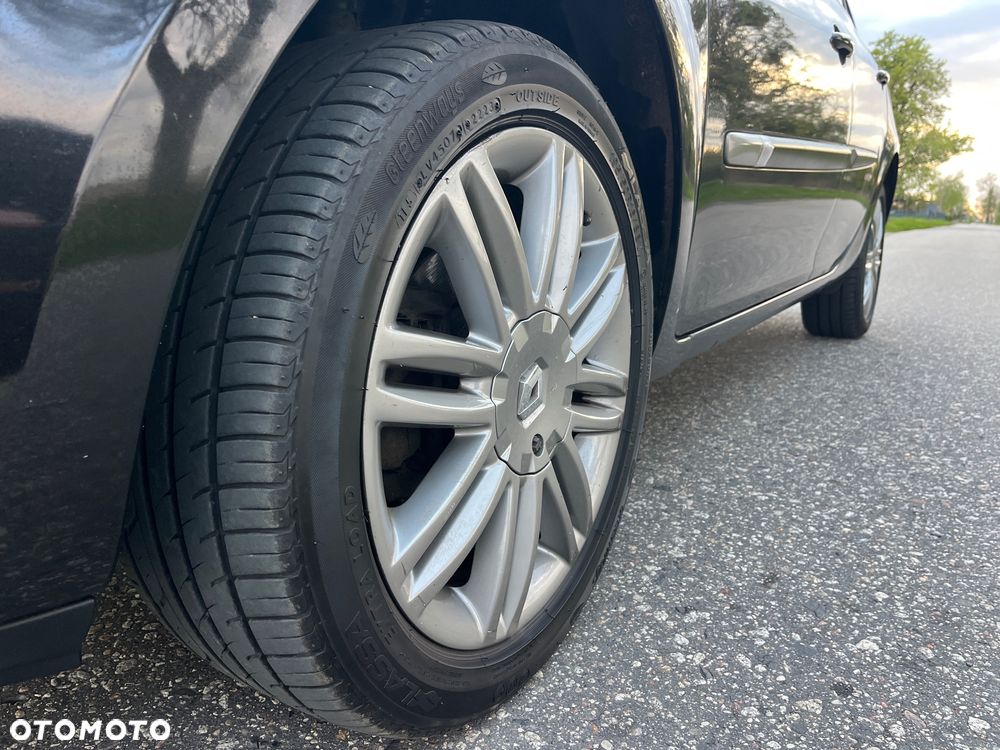 Renault Clio - 8