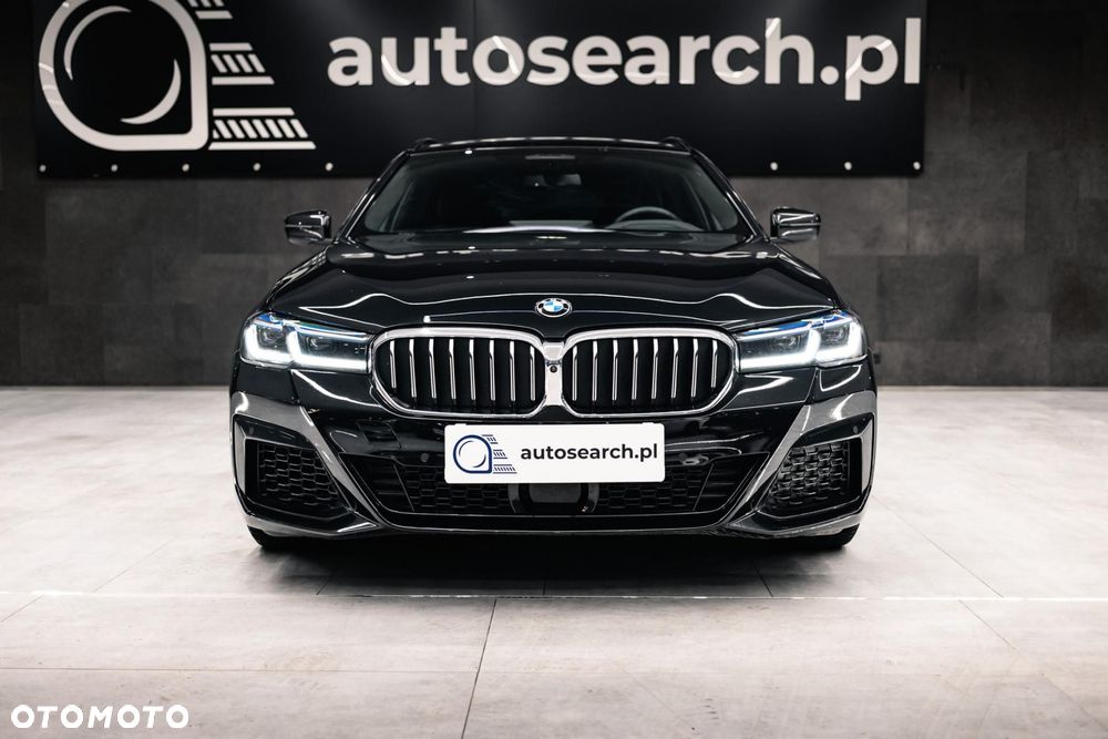 BMW 5 Series 2023 photo 2