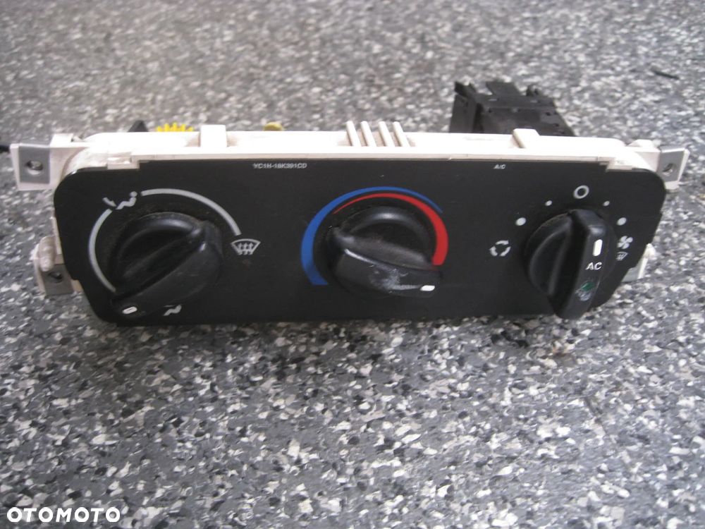 Panel sterowania klimatyzacji Ford Transit Mk7 - 1
