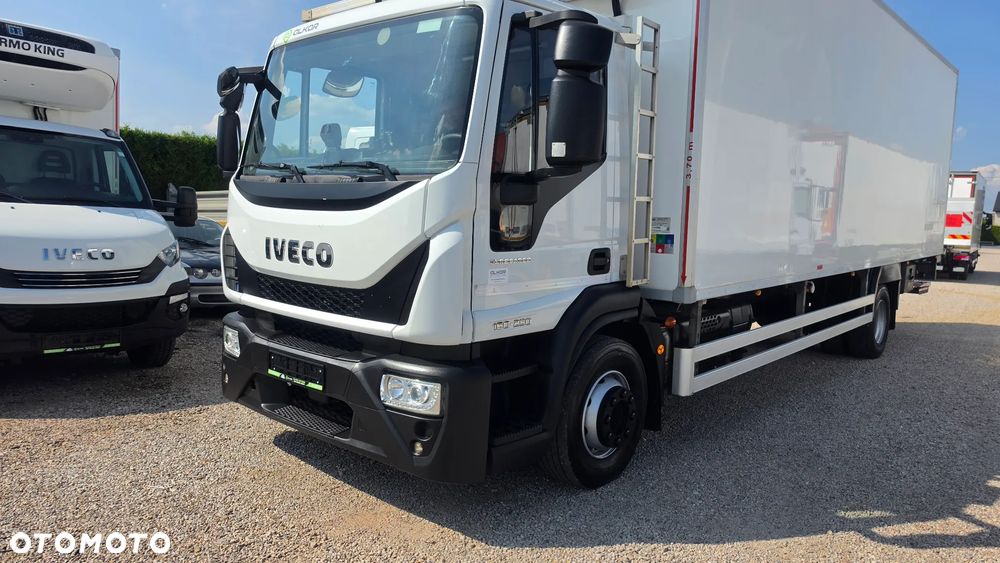 Iveco Eurocargo 160e25  Chłodnia 18epal  Winda  carrier1150 supra - 9