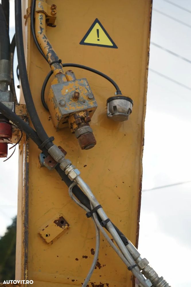 Cat M313C / EXCAVATOR PE ROȚI / CU ÎNCLINARE PIVOTANTĂ - 17